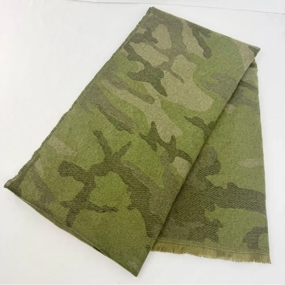 GAP Olive Green Camo Print Soft Blanket Scarf NEW